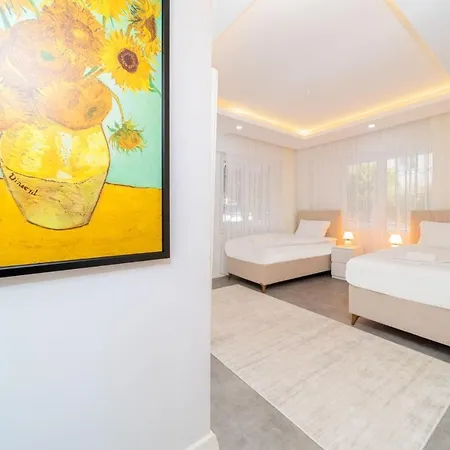 Central Located Big Spacious Flat In Muratpasa Appartement *